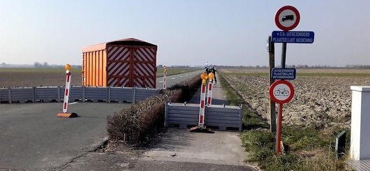 Suddenly the border was closed Suddenly the border was closed