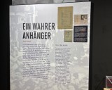 Von den zahlreichen Anhängern...