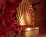 Venusgrotte im Schlosspark Linderhof, Muschelthron mit künstlicher Koralle © Bayerische Schlösserverwaltung